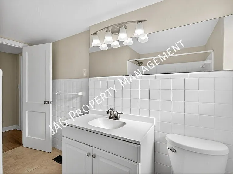 2761 Saint Johns Ave #3 — Photo 15