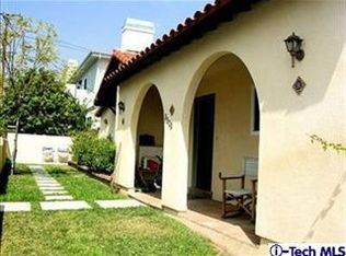 1691 E Woodbury Rd, Pasadena, CA 91104