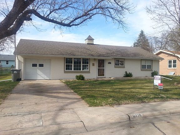 2nd image of 2216 W Phoenix Ave