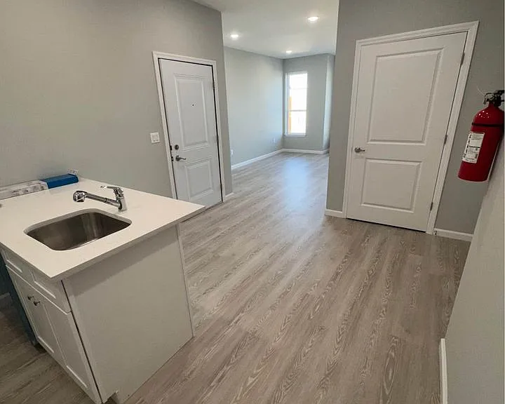 126 Governor St #303 — Photo 4