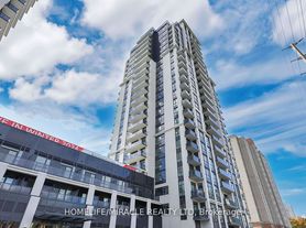 202 Burnhamthorpe Rd E