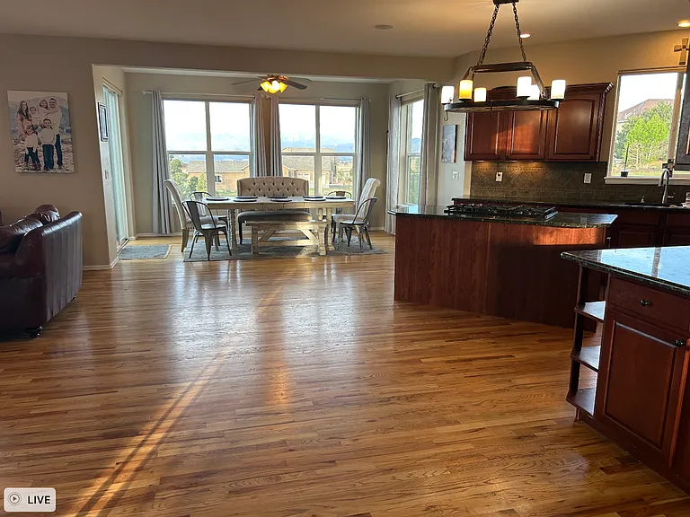 Open Space and Kitchen Table (with views)