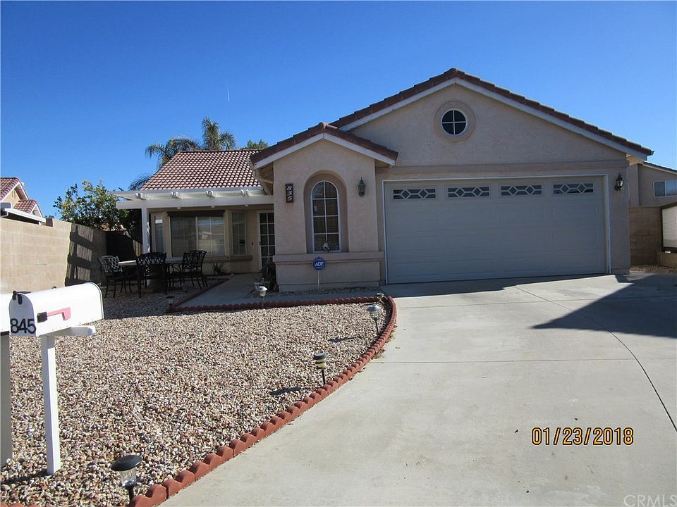 1st image of 835 Stonehenge Ct