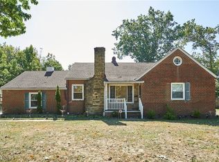 27180 Fullerwood Dr, Euclid, OH