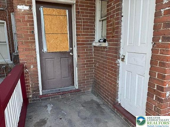 5th image of 1230 W Union St