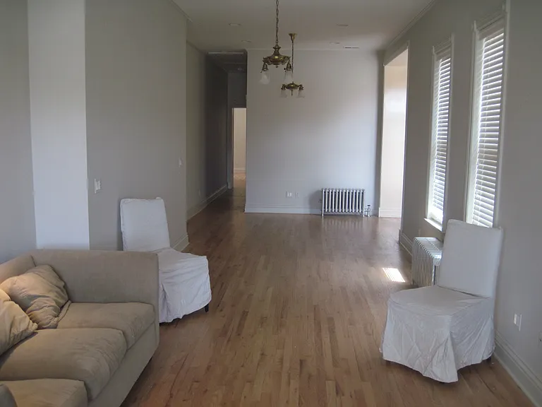 2146 Glenarm Pl — Photo 2