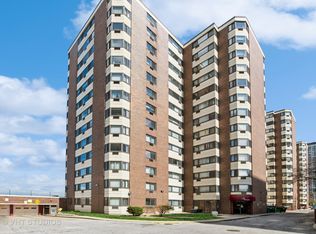 7337 S South Shore Dr APT 1412, Chicago, IL 60649