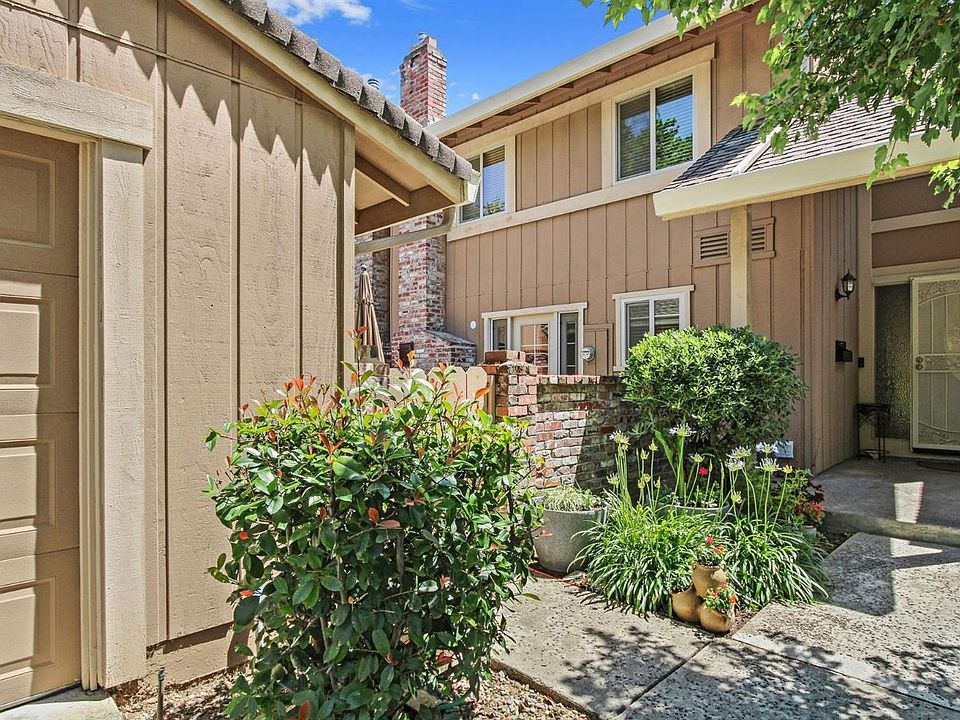 2nd image of 6810 Castillo Ct
