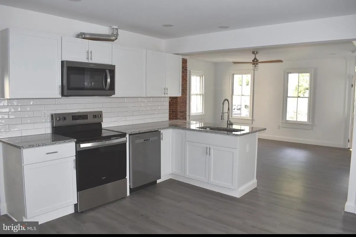 3 bed, 1531 sqft, $2,500 — Photo 4