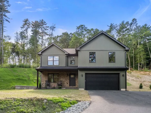 3052 Foster St, Palmer, MA 01069