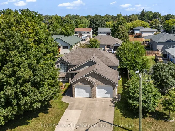 513 Peirson Ave, Saugeen Shores, ON N0H 2C1