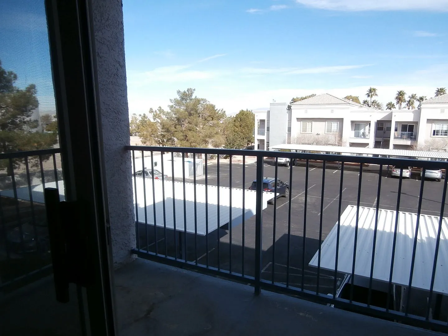 Charming Condo in Henderson! — Photo 4