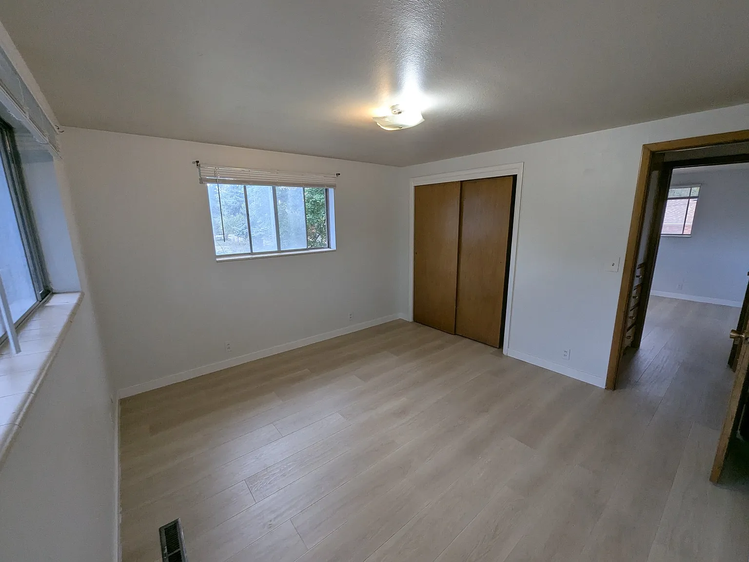 Cute three-bedroom home in a great location. — Photo 3