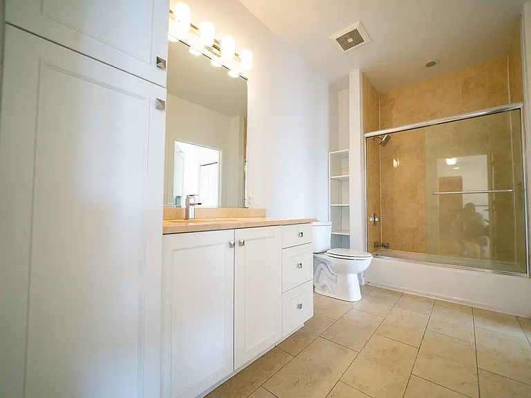13 Aberdeen St #402J — Photo 11