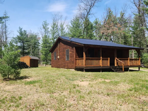8977 S Jordan Ave, Baldwin, MI 49304