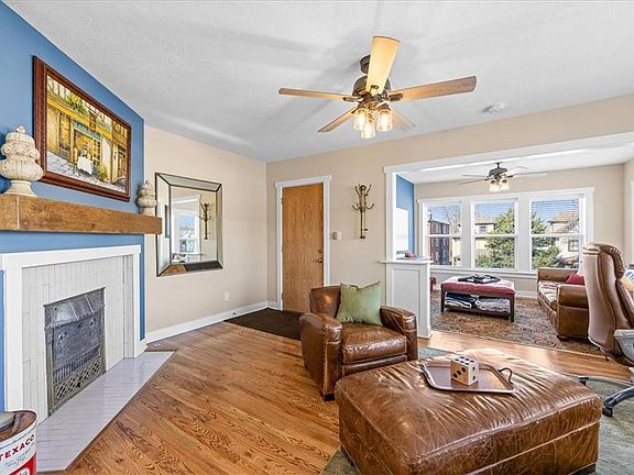 3rd image of 3311 Gillham Rd #2N