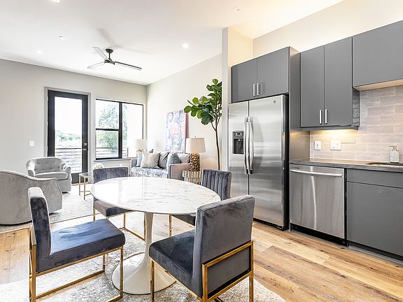 5th image of 1818 Park Ave APT 106