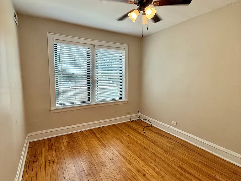 716 Reba Pl #2N — Photo 12