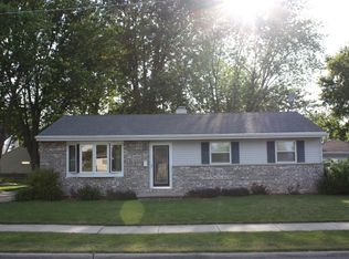1203 Hietpas St, Little Chute, WI 54140