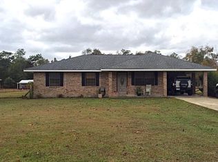 91 Earl Dubuisson Rd, Carriere, MS 39426