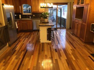 1592 Elm Creek Dr, Grove City, OH 43123