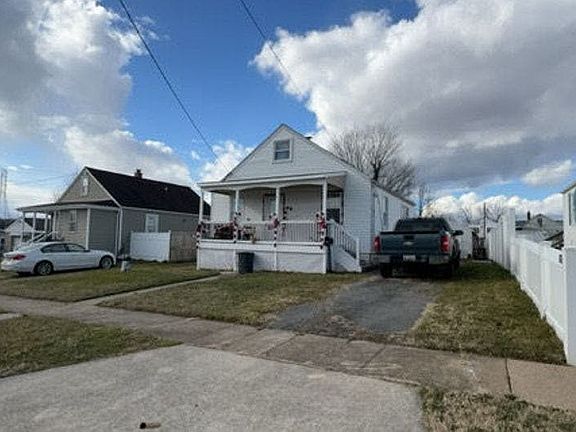 2nd image of 7605 Spruce Rd