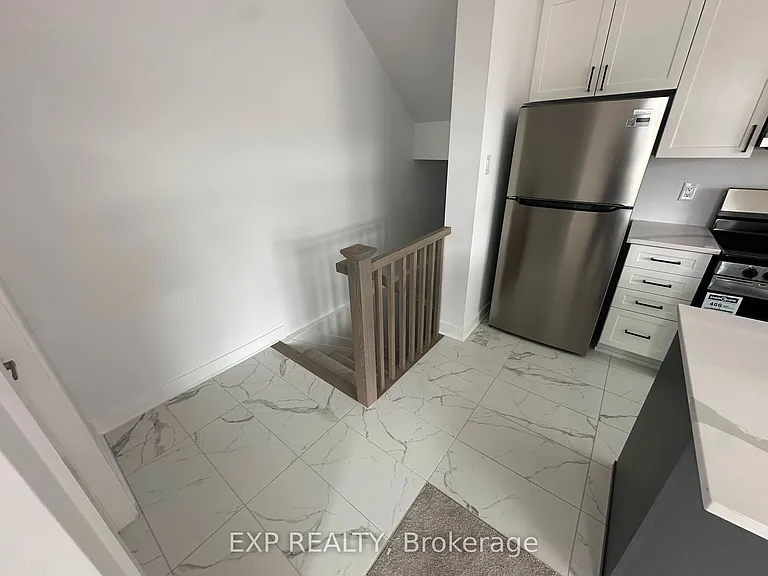 1055 Cedar Creek Dr #J — Photo 8