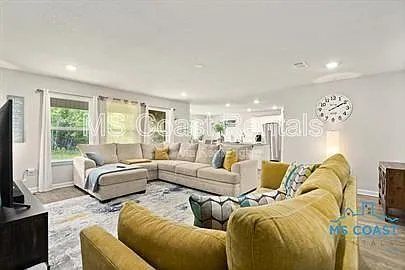 9384 Cypress Lake Dr — Photo 4