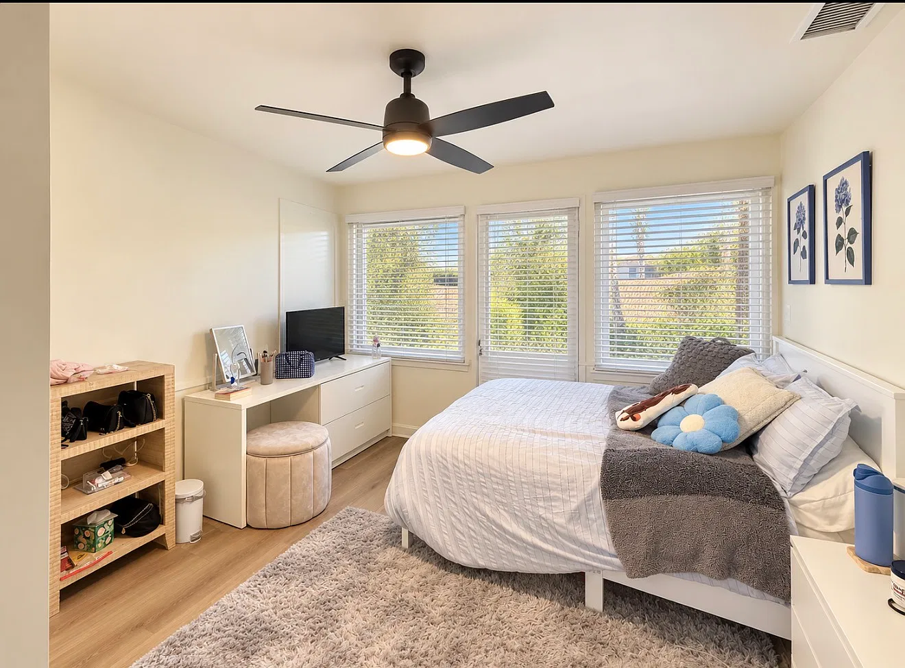 4 bed, 1164 sqft, $5,700 — Photo 4