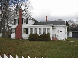 733 E Walled Lake Dr, Walled Lake, MI 48390