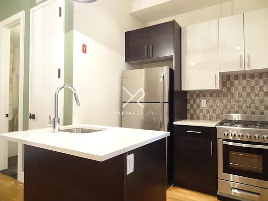 Rented by Yaffa Realty LLC | media 28