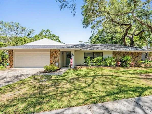 34 Hickory Ln, Safety Harbor, FL 34695