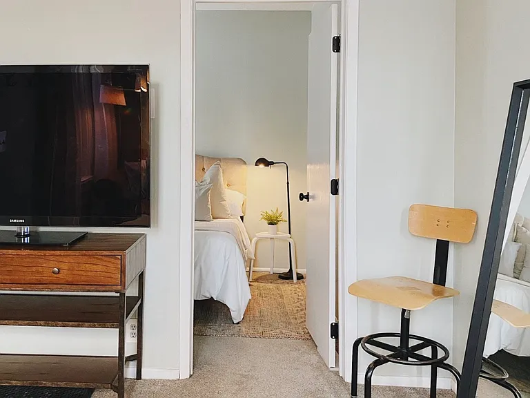 1716 Tyler St NE #3 — Photo 4