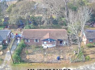 131 Jones Ray Cir, Williston, SC 29853