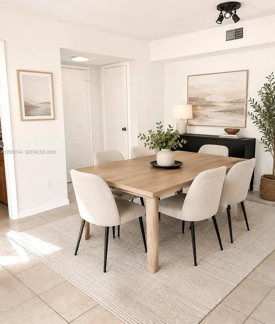Hollywood Parc Condominiu — Photo 2