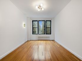 308 W 82nd St