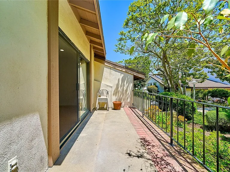 28114 Ridgepoint Ct — Photo 6