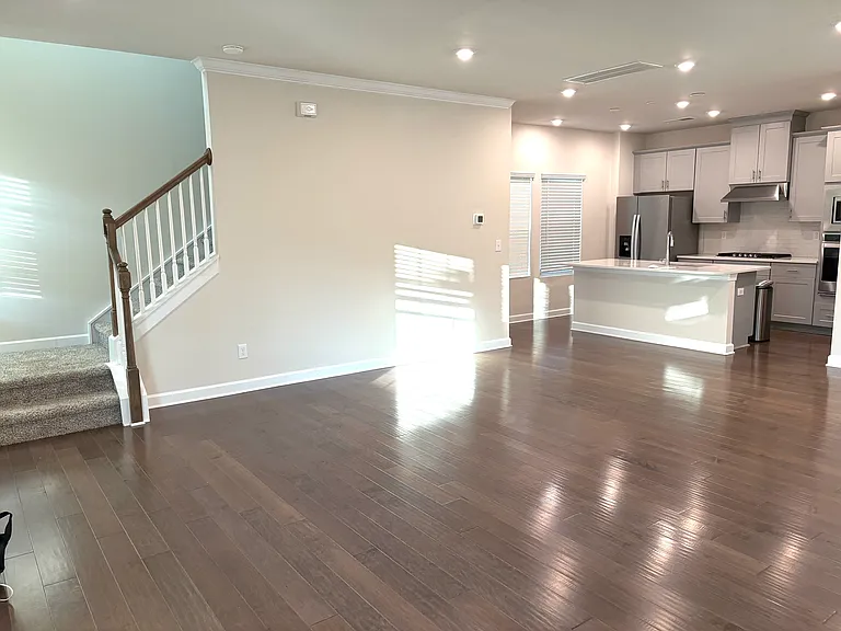601 Windage Way — Photo 4