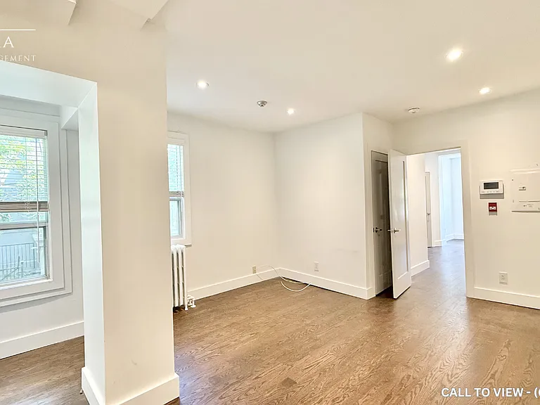 18 Bonnyview Dr #1 — Photo 3