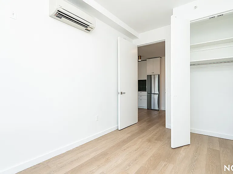 527 Grand Ave #503 — Photo 9