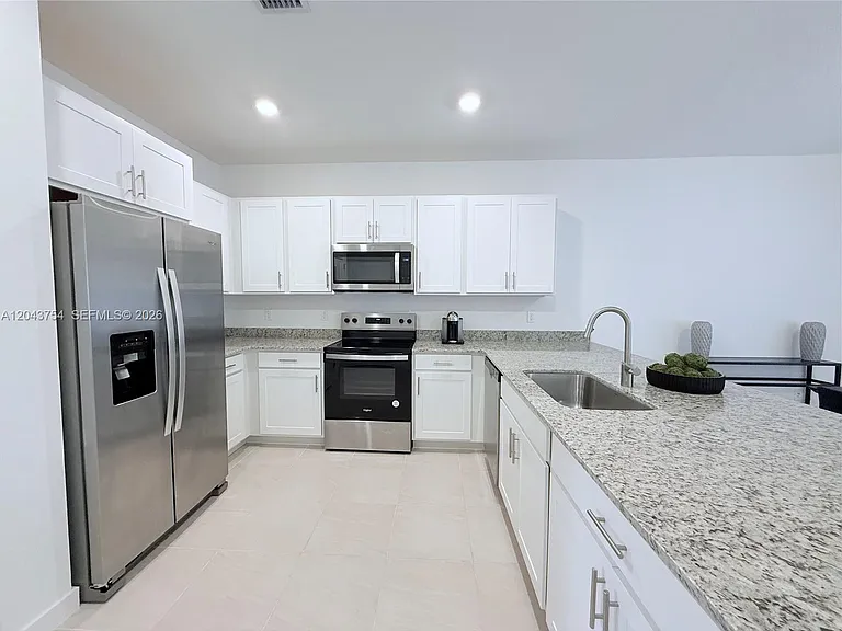 6007 Coralberry St — Photo 7