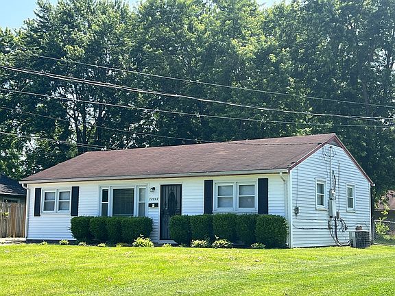 2nd image of 13503 Laverton Ave