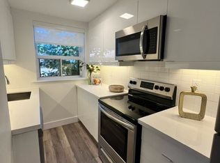 1051 Victoria Park Avenue, Toronto, ON M4B 2J7