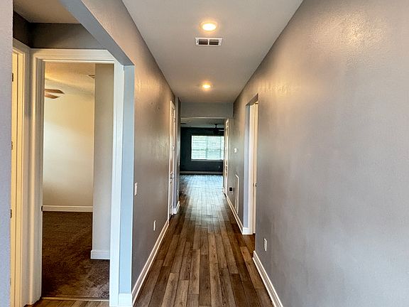 5th image of 6119 Bradford Woods Dr