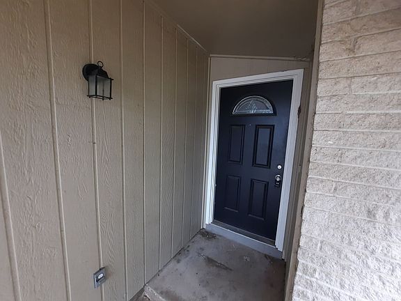 2nd image of 421 Thistle Dr