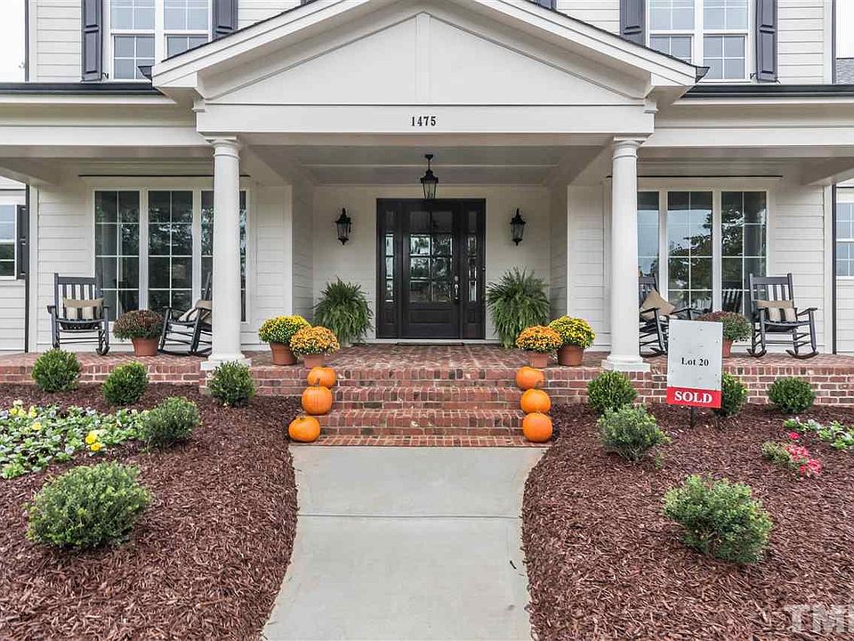 2nd image of 4259 Henderson Pl #4259