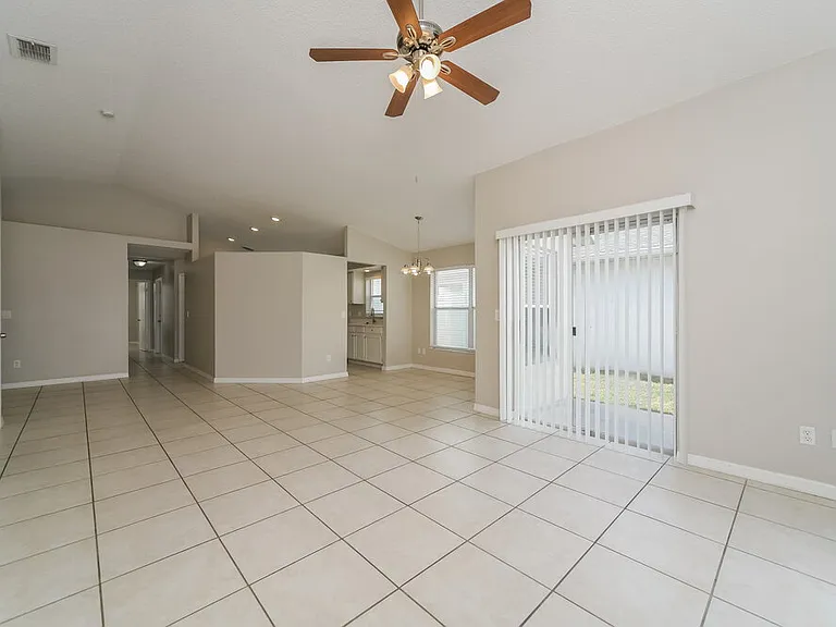 3235 Brewster Dr — Photo 6