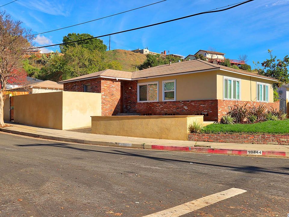 1st image of 10444 Flowerdale Ct