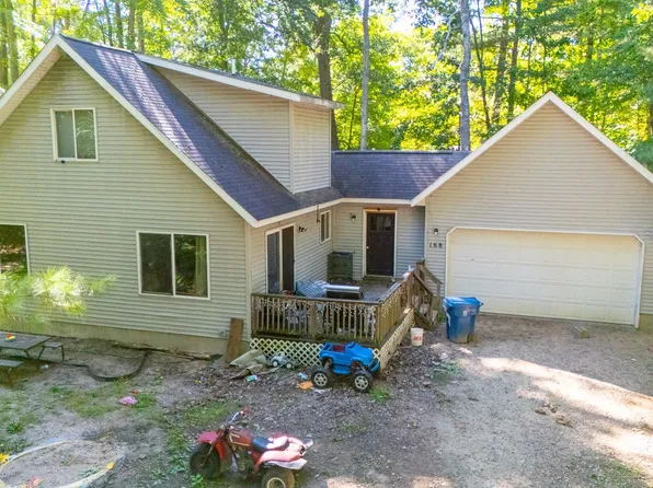 168 Pepperell Houghton, Lake Michigan, MI 48629