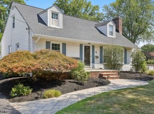 6 Dartford Rd, Morris Plains, NJ 07950